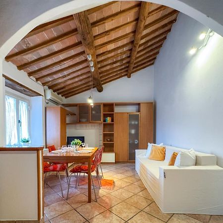 Ferienwohnung La Mansarda Di Casciano Exterior foto